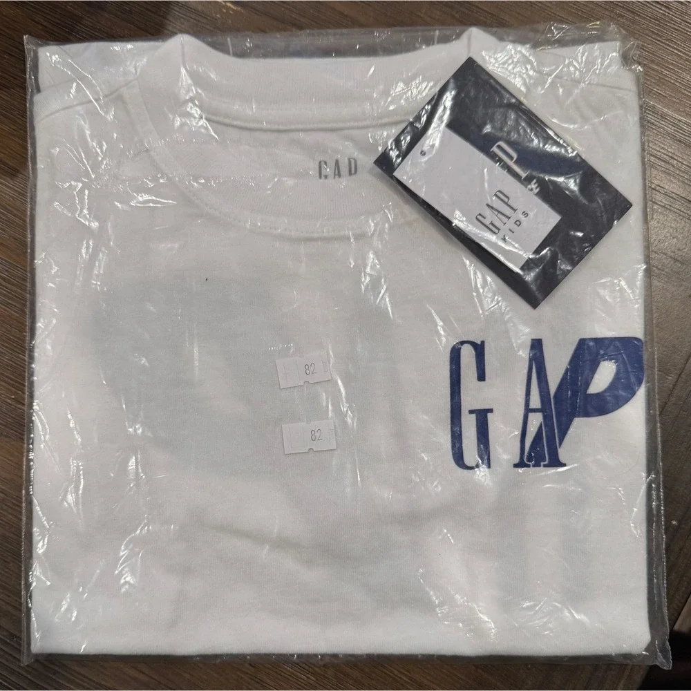 GAP x Palace White T-Shirt‎ with Blue Logo Graphic Streetwear Collab Kids Size S